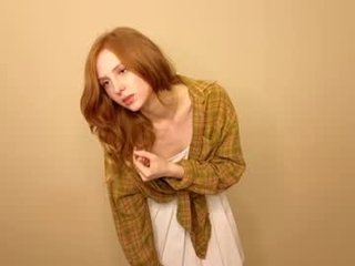 Webcam Belle - wowshumm redheaded sex slut takes hard dick for her master
