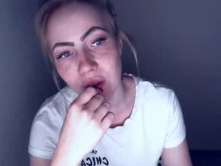 Webcam Belle - molly_royse cam girl is helplessly bound and face fucked