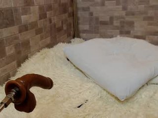 Webcam Belle - your_lina horny cam girl enjoys dirty anal live sex in exchange for a good mark