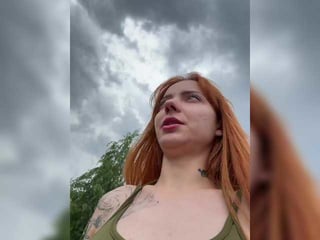 Webcam Belle - sherrysery european cam babe offers her hairy pussy for live sex experiments