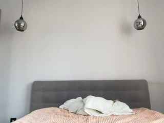 Webcam Belle - alyrasun russian cam girl fingers her hot shaved pussy online