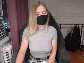 Webcam Belle - sexxxysilvana cam slut loves fucking her boyfriend online