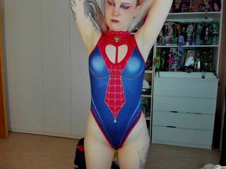 Webcam Belle - cool-love redhead vixen she takes her sexy lingerie set off and even rubs her shaved pussy to taste her own love juices online