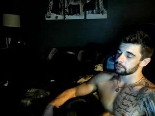Webcam Belle - theufcfan_8181 sweet lips wrap his cock around and hot mouth starts sucking it