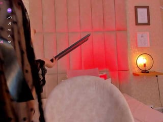 Webcam Belle - amy-saenz spanish cam babe wants her asshole humped on camera