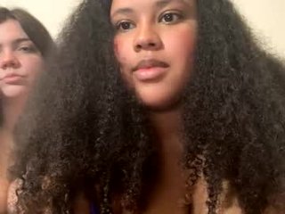 Webcam Belle - anniemarie356 cam girl showing big tits and big ass