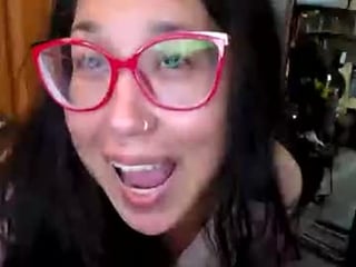 Webcam Belle - laylolajade sexy cam girl turns into a fuck doll