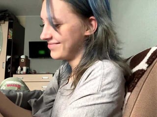 Webcam Belle - stepaniehohenstein brunette teen cam babe plays with her tight asshole