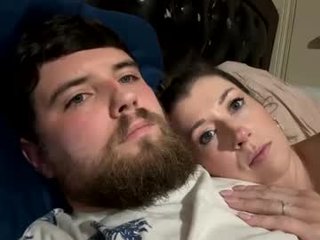 Webcam Belle - josielean cam girl in beautiful lingerie loves cum on mouth and chin