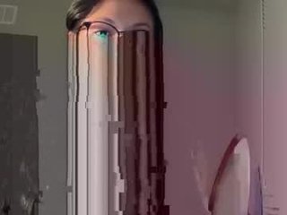 Webcam Belle - greasybangs 