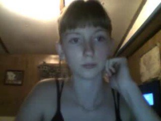 Webcam Belle - monkeygirl99 teen couple with sensual moans filling the chatroom