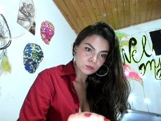 Webcam Belle - duramapola spanish cam girl loves spanked her ass on live cam