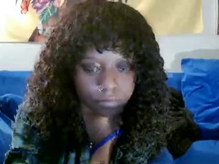 Webcam Belle - misresssypha99 cam girl showing big tits and big ass