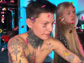 Webcam Belle - dirtymercedes european cam babe loves defile ends with cum on her tits