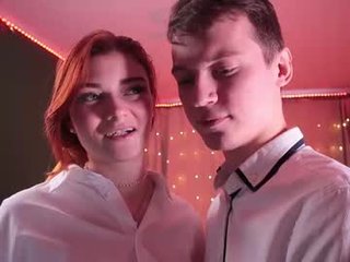 Webcam Belle - foxy_dreams cam girl loves when her shaved pussy involved in sex roleplay online