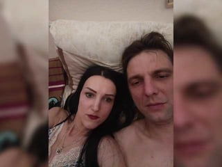Webcam Belle - romamila brunette cam babe loves getting her cunt banged online