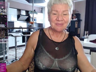 Webcam Belle - roxana-brooks cam girl loves her sweet pussy penetrated hard