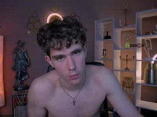 Webcam Belle - kevin_nix_ cam girl gets her ass hard fucked by her partner