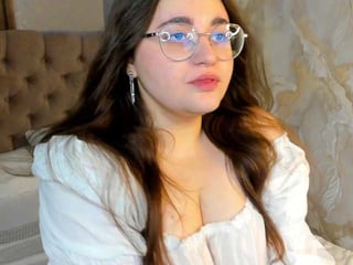 Webcam Belle - ayleen-gece cam girl loves her sweet pussy penetrated hard