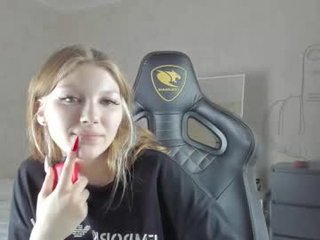 Webcam Belle - yunarosee after the party this cam couple makes pussy hammered