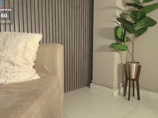 Webcam Belle - biancaa__18 ebony nude cam babe nows exactly what she wants – some hard fuck