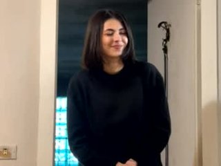 Webcam Belle - christenetrueluck nude cam bitch enjoys hard live sex on camera