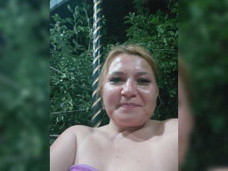 Webcam Belle - cosandramix russian cam girl fingers her hot shaved pussy online
