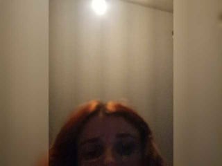 Webcam Belle - dimasexiva blonde cam babe in the chatroom offers her holes for banging