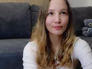 Webcam Belle - charming_evaa teen cam babe wants to be fucked online as hard as possible