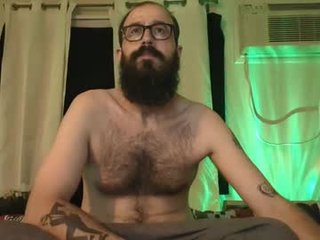 Webcam Belle - beautifulbeast69 beautiful hairy pussy in the chatroom