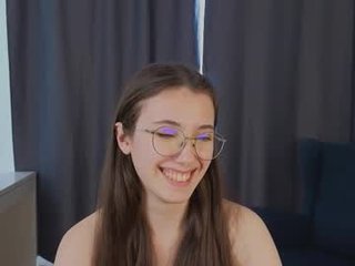 Webcam Belle - maryrosejansson teen cam babe wants to be fucked online as hard as possible