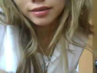Webcam Belle - sexyaliceskay spanish cam babe with small tits loves sex on camera