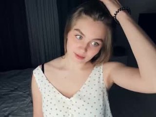 Webcam Belle - doriflores teen cam babe wants to be fucked online as hard as possible
