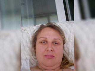 Webcam Belle - nikoleta-36 russian cam girl fingers her hot shaved pussy online