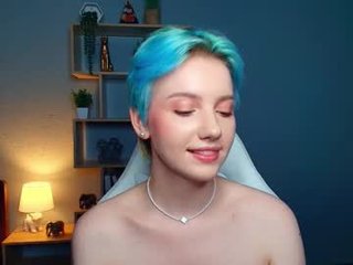 Webcam Belle - nakishacroshaw big tits nude cam babe enjoys hard fucking