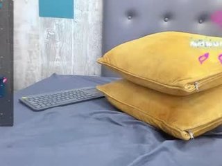 Webcam Belle - crissh_1 fucking in the ass online and cum on her face babe