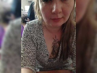 Webcam Belle - sweetflowera russian cam babe and her wet horny holes, live on webcam
