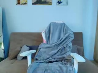 Webcam Belle - rexyritzz blonde teen cam babe plays with her tight asshole