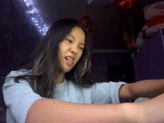 Webcam Belle - kimbergilger english cam girl show his beauty legs online