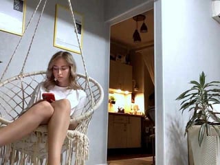 Webcam Belle - emelinestrande european cam babe rubs her smooth pussy till she cums