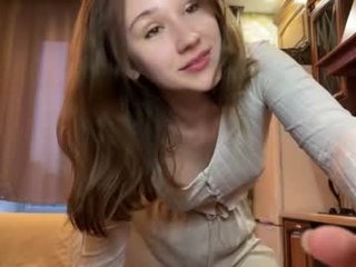 Webcam Belle - versace__gold__ teen cam babe wants to be fucked online as hard as possible