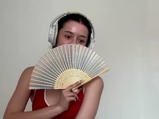 Webcam Belle - merrillnoorigian nude cam bitch enjoys hard live sex on camera