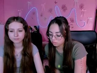 Webcam Belle - rebecca_smile_ cam girl gets her ass hard fucked by her partner