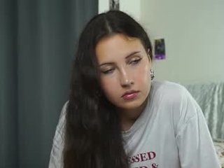 Webcam Belle - laureencadriel cam babe wants show beauty kiss live sex