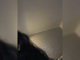 Webcam Belle - aleksandra-lis-1998 brunette cam babe loves getting her cunt banged online