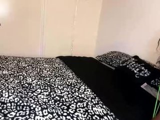 Webcam Belle - rickcustomzz teen cam babe wants to be fucked online as hard as possible