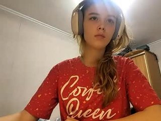 Webcam Belle - lateshastarnaud teen cam babe wants to be fucked online as hard as possible