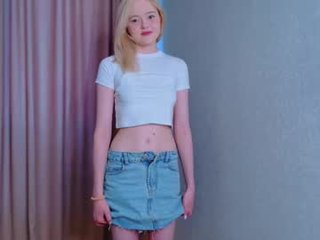 Webcam Belle - _starshine blonde teen cam babe plays with her tight asshole