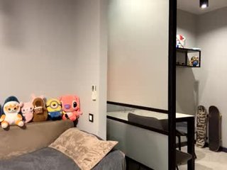 Webcam Belle - rosendapopper cam babe with big boobs loves lingerie fetish online