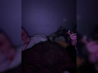 Webcam Belle - cherrybaby-1 cam girl loves her sweet pussy penetrated hard
